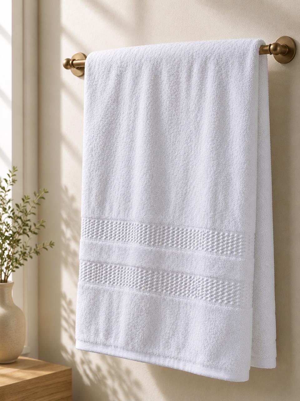 The Linen Room Luxury Bath Towel – 70 × 140 cm – 100% Premium Cotton – 500 GSM – Soft & Highly Absorbent -20/2 Double Yarn